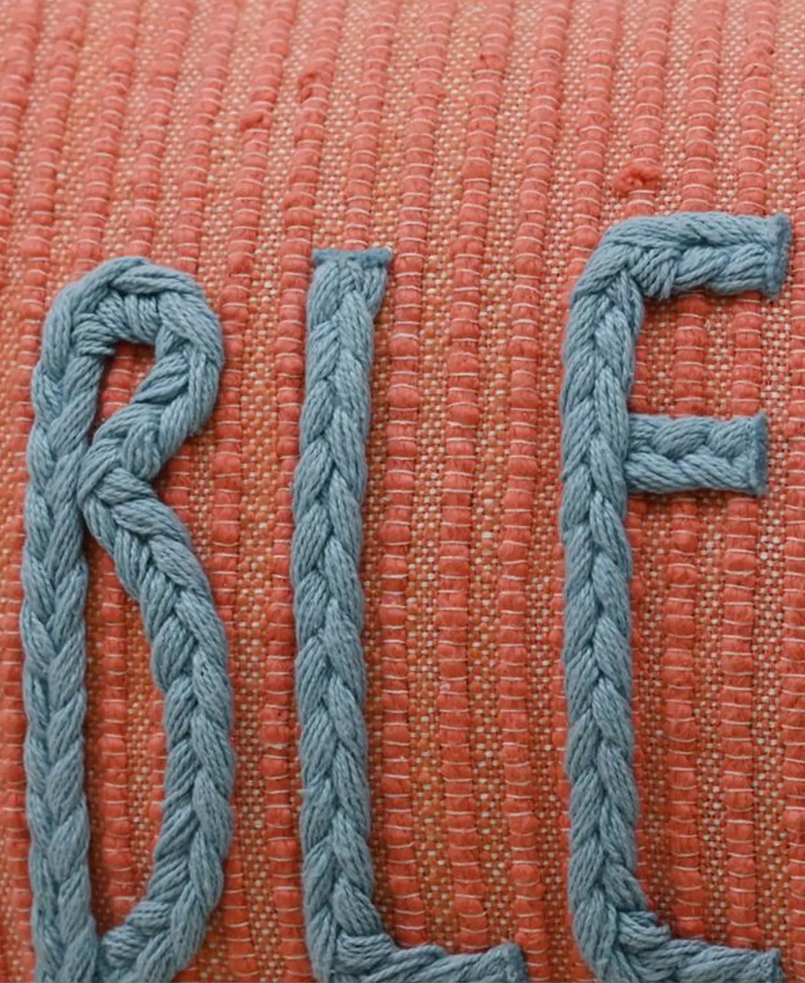 31413580_largewebp — Trend Oasis