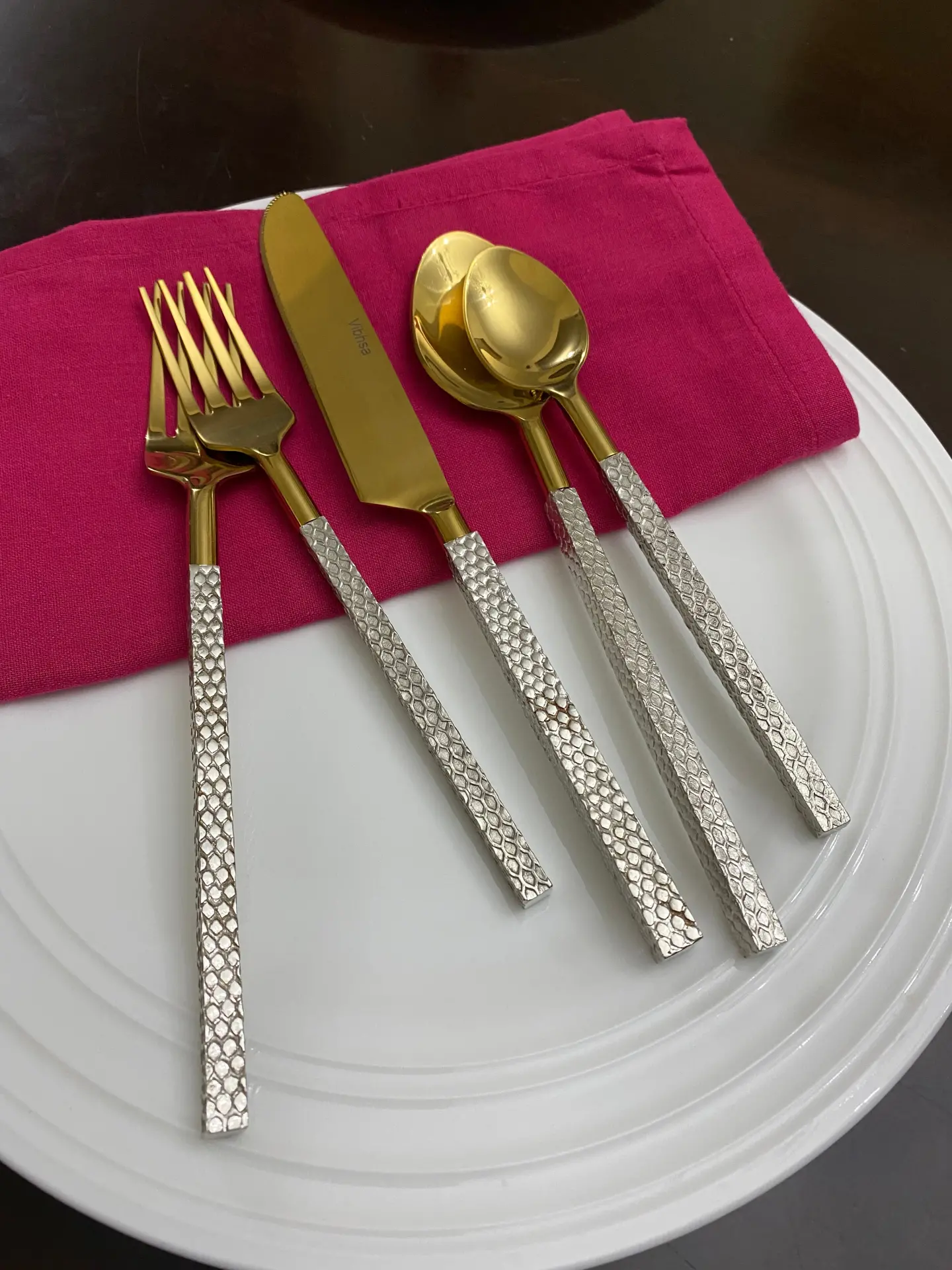 3327523_largewebp — Trend Oasis