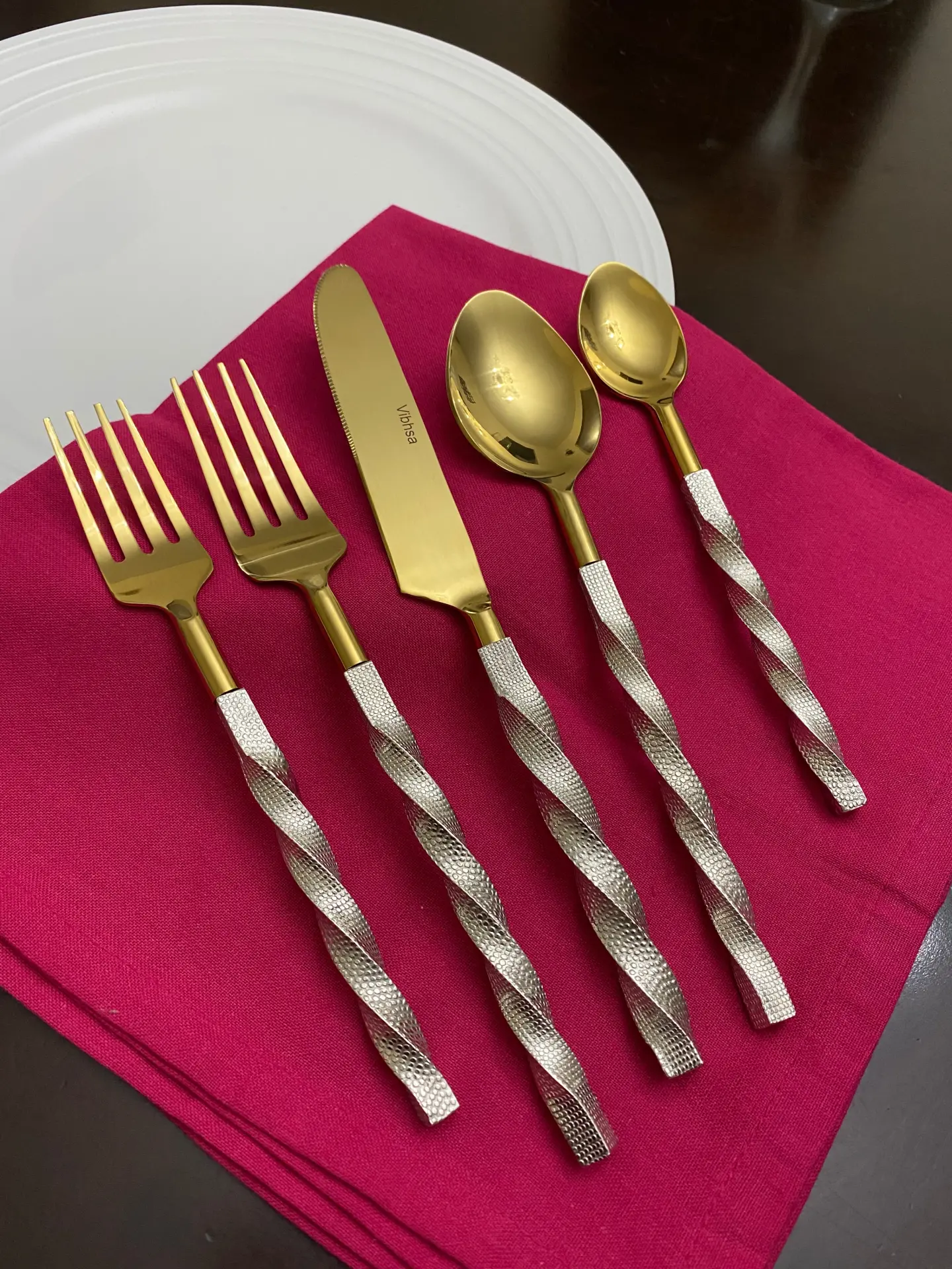 3327586_large-1webp — Trend Oasis