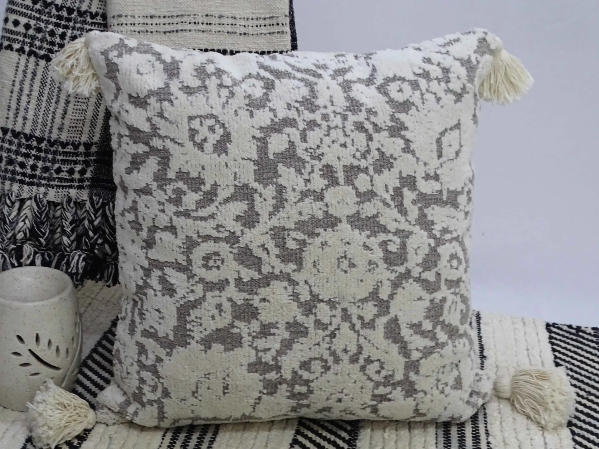 3328142_largewebp — Trend Oasis