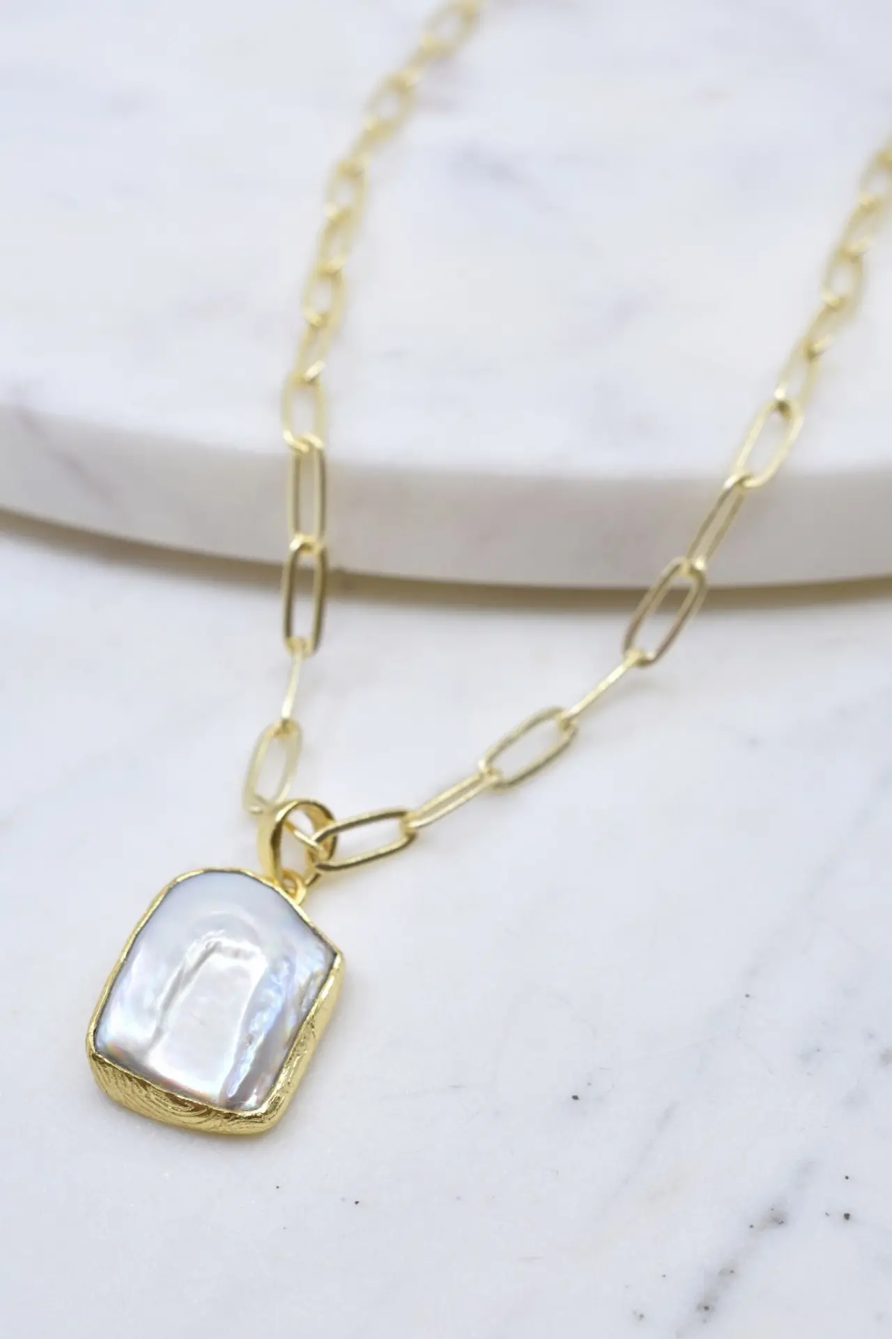 38147038_large.webp — Trend Oasis