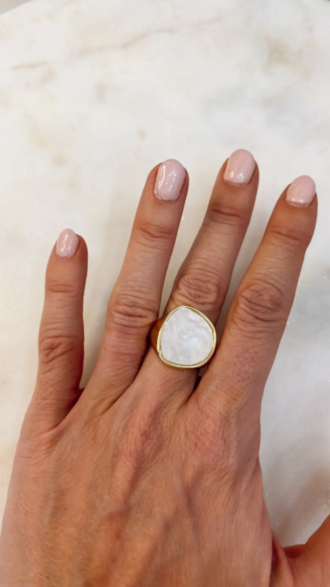 38148426_large.webp — Trend Oasis