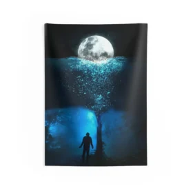 Man underwater Tapestry