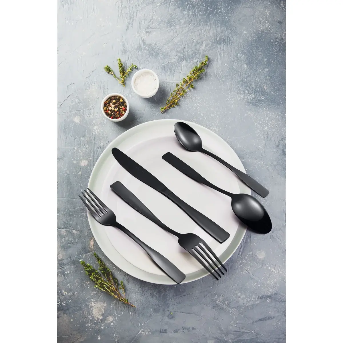 60037045_large.webp — Trend Oasis